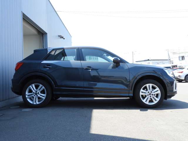 Audi Q2 5