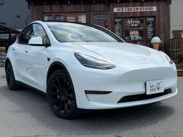 Tesla Model Y 6