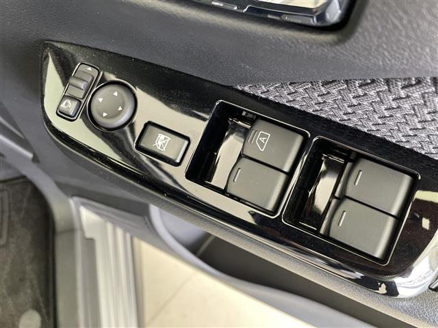 Mitsubishi eK X 10