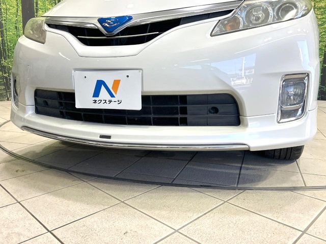 Toyota Estima Hybrid 2