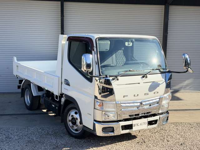 Mitsubishi Fuso Canter 2