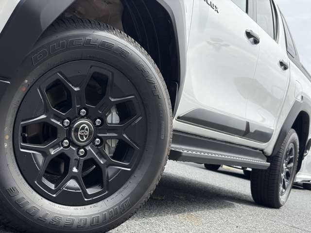 Toyota Hilux 12
