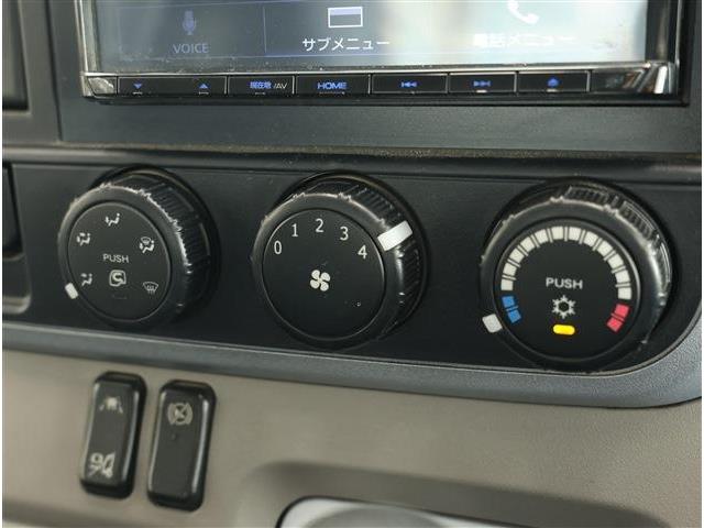 Mitsubishi Fuso Canter 12