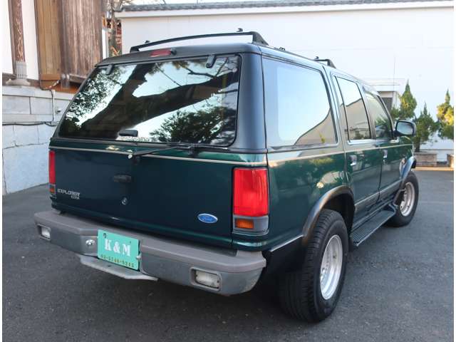 Ford Explorer 8