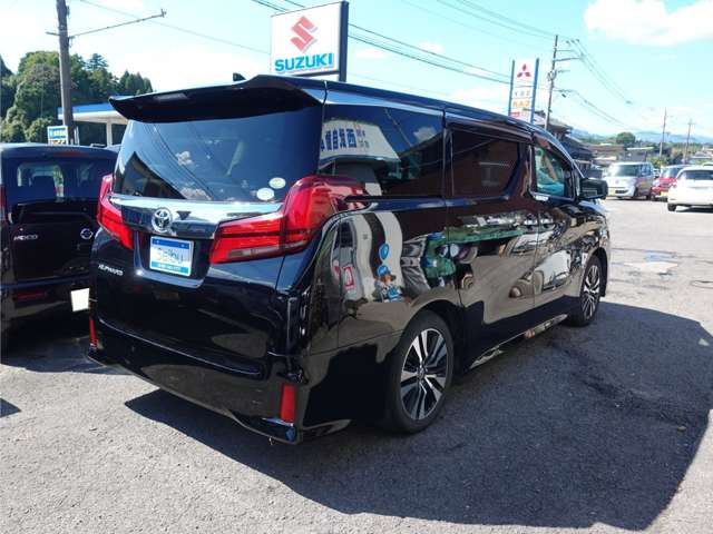 Toyota Alphard 5