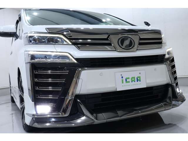 Toyota Vellfire 10