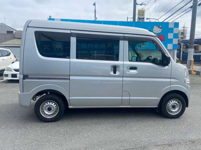 Nissan NV100 Clipper 11