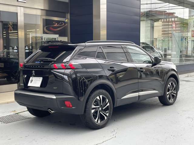 Peugeot SUV 2008 7