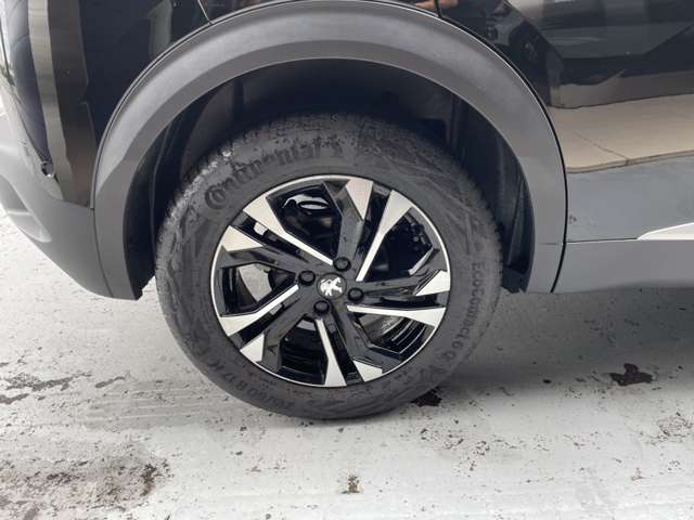 Peugeot SUV 2008 11