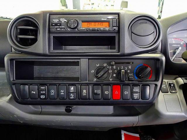 Hino Dutro 10