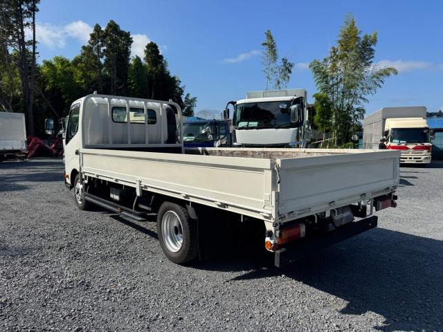 Hino Dutro 6