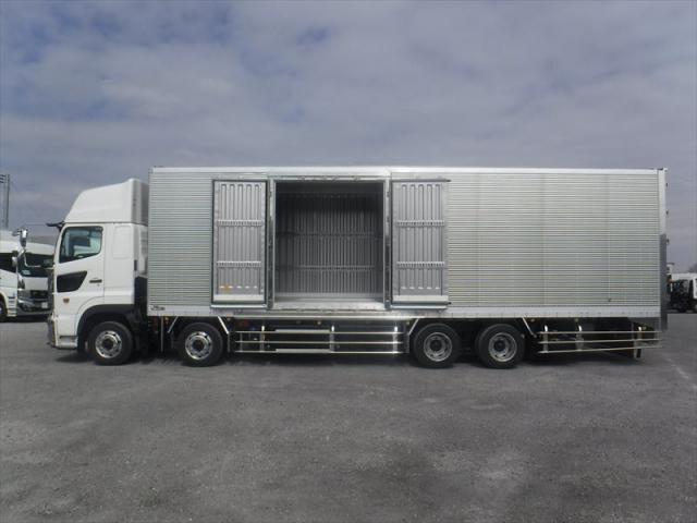 Hino Profia 7