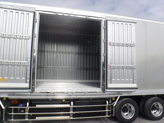 Hino Profia 9