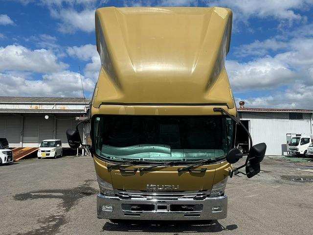 Isuzu Forward 4