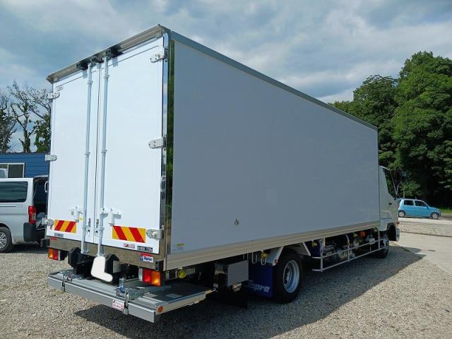 Mitsubishi Fuso Fighter 2