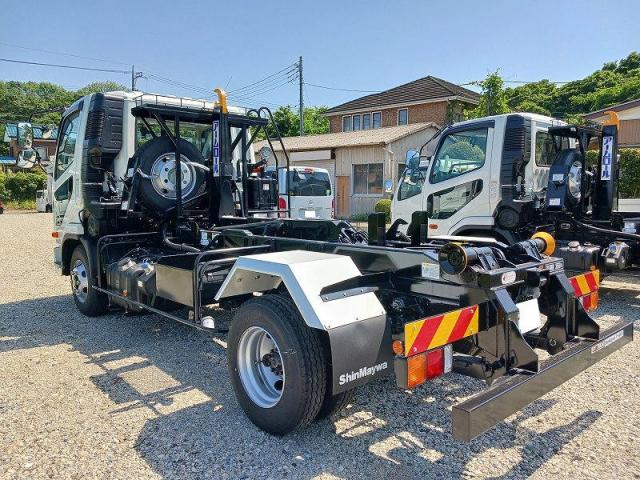 Mitsubishi Fuso Fighter 4