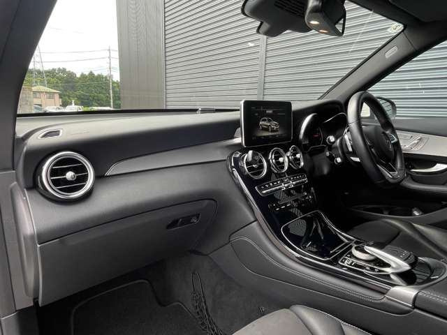 Mercedes-Benz GLC 12