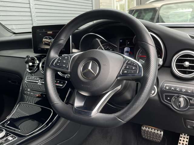 Mercedes-Benz GLC 8