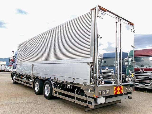 UD Trucks Quon 7