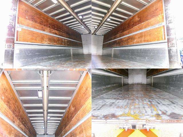 UD Trucks Quon 10