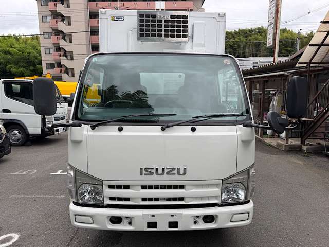 Isuzu Elf 2