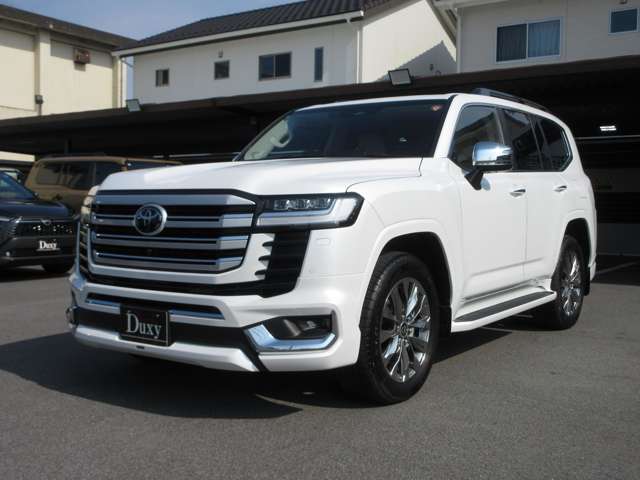 Toyota Land Cruiser 300 8