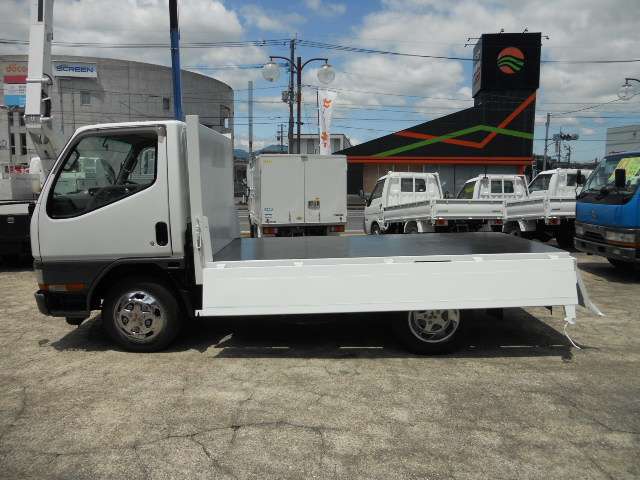 Mitsubishi Fuso Canter 11