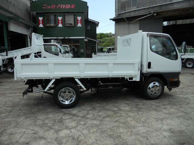 Mitsubishi Fuso Canter 5
