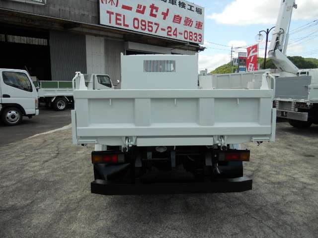 Mitsubishi Fuso Canter 8