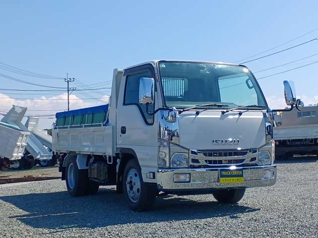 Isuzu Elf 3