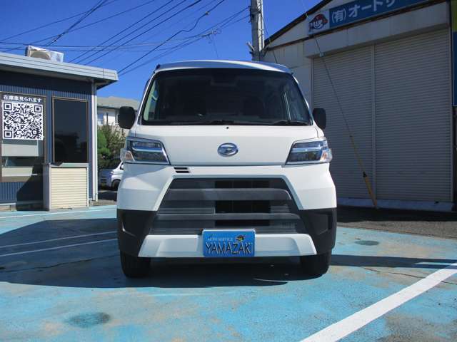 Daihatsu Hijet Cargo 2