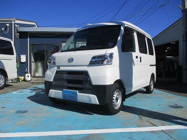 Daihatsu Hijet Cargo 3