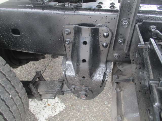 Hino Dutro 9