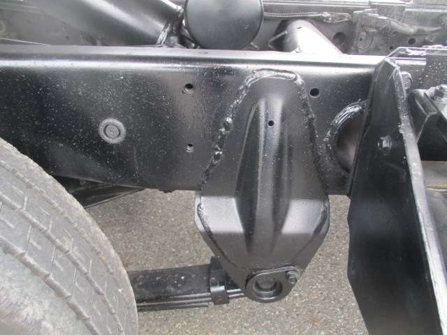 Mitsubishi Fuso Canter 9
