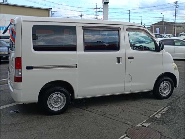 Toyota Light Ace Van 12