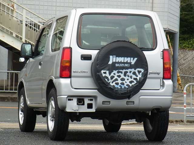 Suzuki Jimny 6