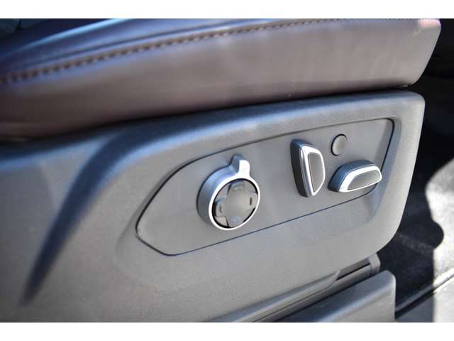 Cadillac エスカレード 12