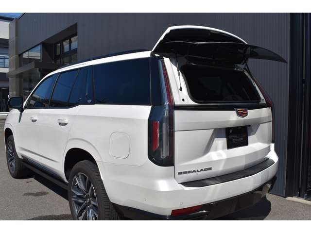 Cadillac エスカレード 9