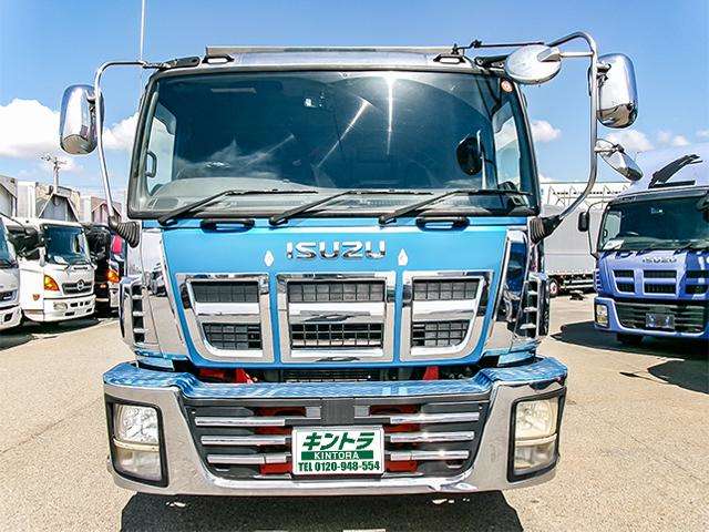 Isuzu Giga 4