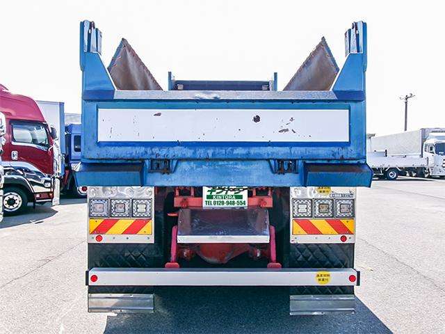 Isuzu Giga 7