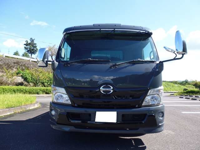 Hino Dutro 4