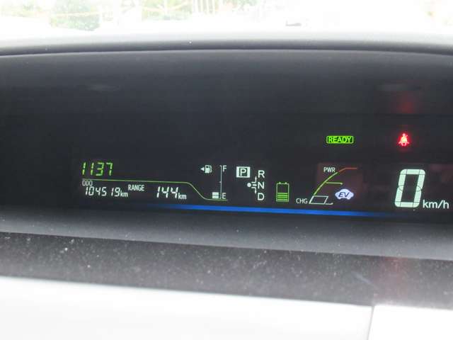 Toyota Prius α 10