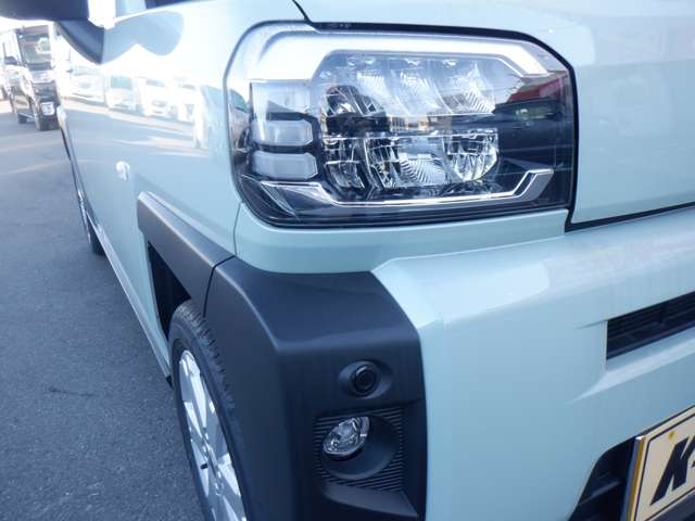 Daihatsu Taft 4