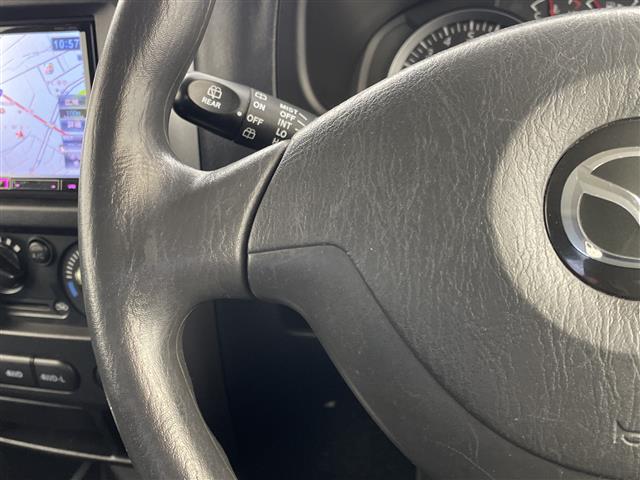 Mazda AZ-オフロード 12