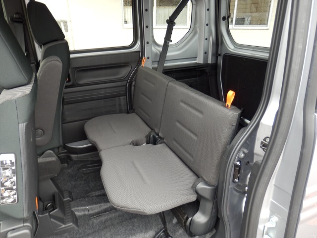 Honda N-VAN 12