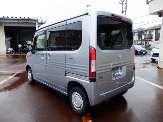 Honda N-VAN 9