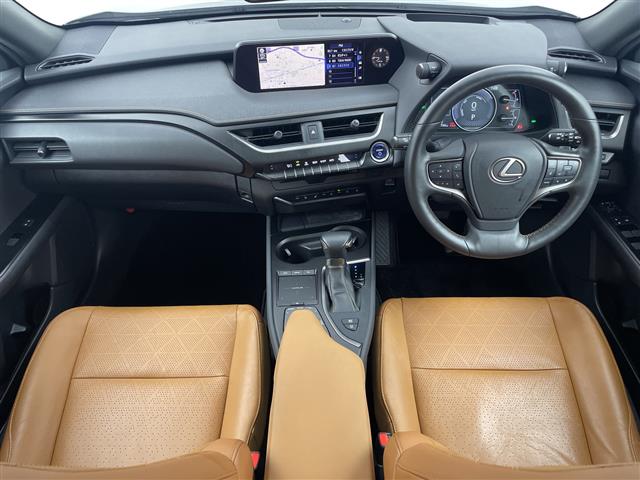 Lexus UX 5
