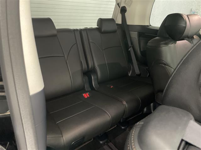 Toyota Alphard 12