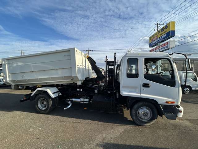 Isuzu Forward 4