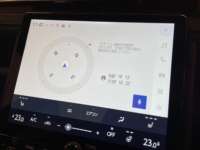 Lexus LBX 7